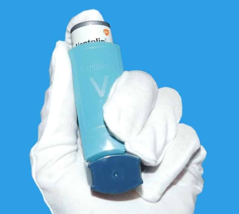 Förstå astmafarorna och varför övervakning av vitala tecken med RE.DOCTOR är en livräddare