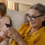 Stärkt av din ficka: Smartphone-baserade vitala tecken för diabeteshantering 6 Ta kontroll över din hälsa: Ökningen av smartphonebaserad övervakning av vitala tecken för kroniska tillstånd